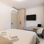 2 Bedroom Stunning Apartment In Podstrana * 珀德垂那