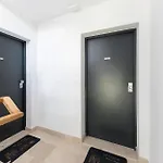 公寓 2 Bedroom Stunning Apartment In Podstrana *