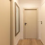 2 Bedroom Stunning Apartment In Podstrana 珀德垂那