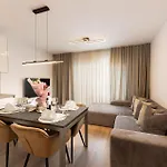 2 Bedroom Stunning Apartment In Podstrana * 珀德垂那